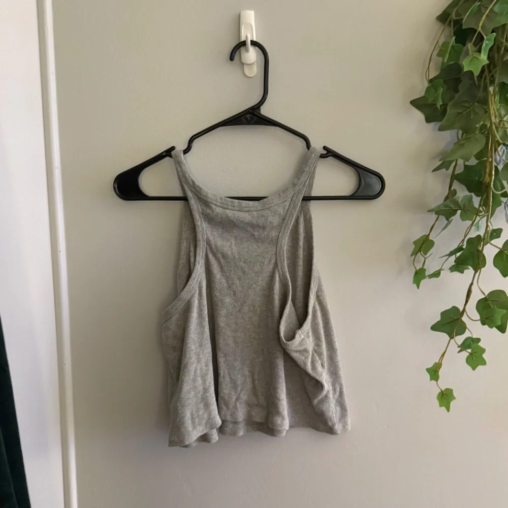 Open Edit Crop Ribbed Tank - Picture 2 of 3